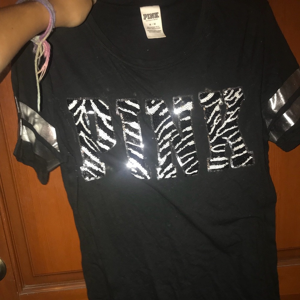 vs pink shirt